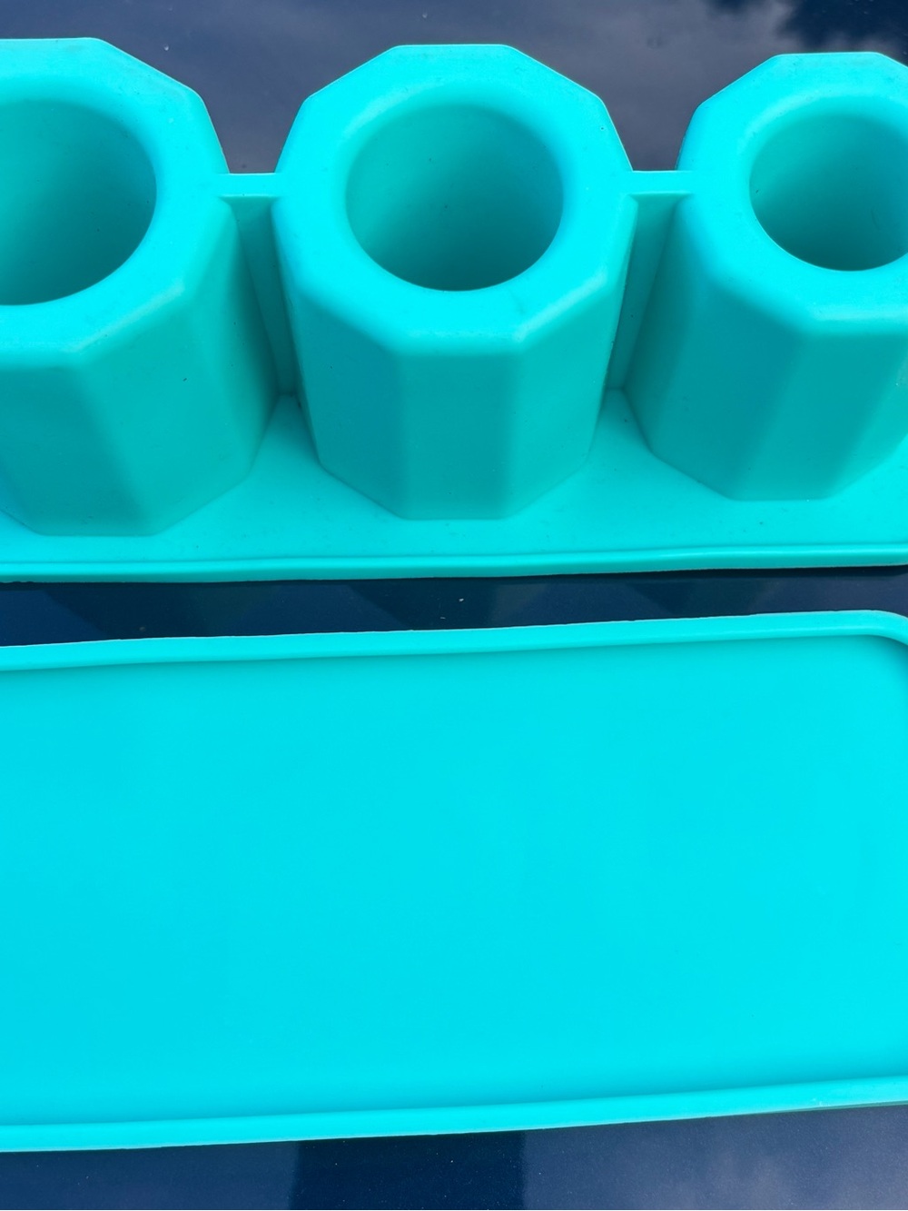 Turquoise Silicone 3-Cavity Tumbler Ice Mold